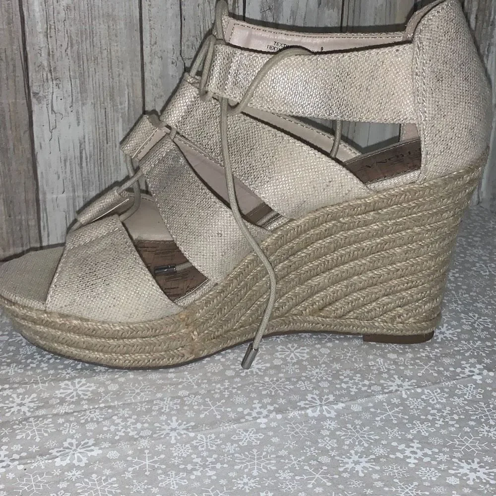Merona lace up